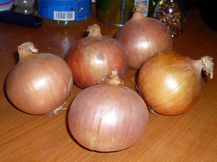 Five yellow onions